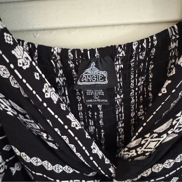 Angie Black and White Maxi Sundress with Dolman Sleeves - Picture 3 of 5